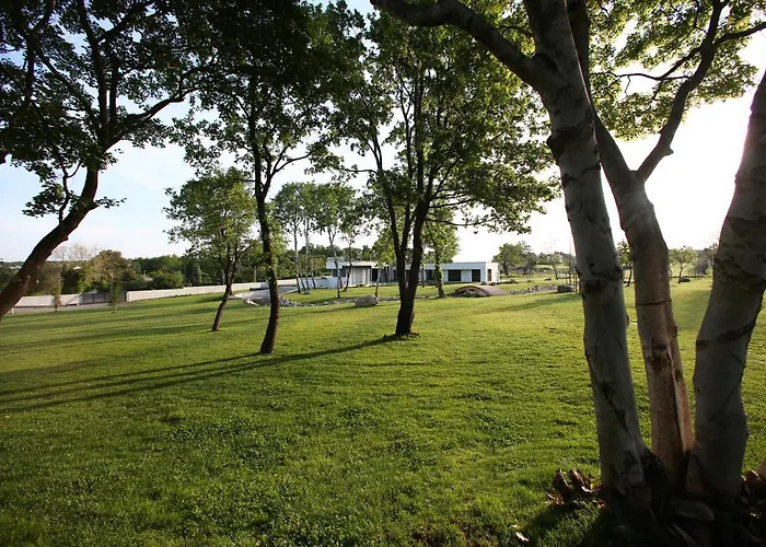 Vila Calvia Crispinilla *